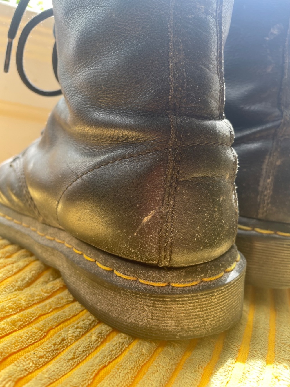 Doc Martens 8-eye boots - Picture 5 of 8